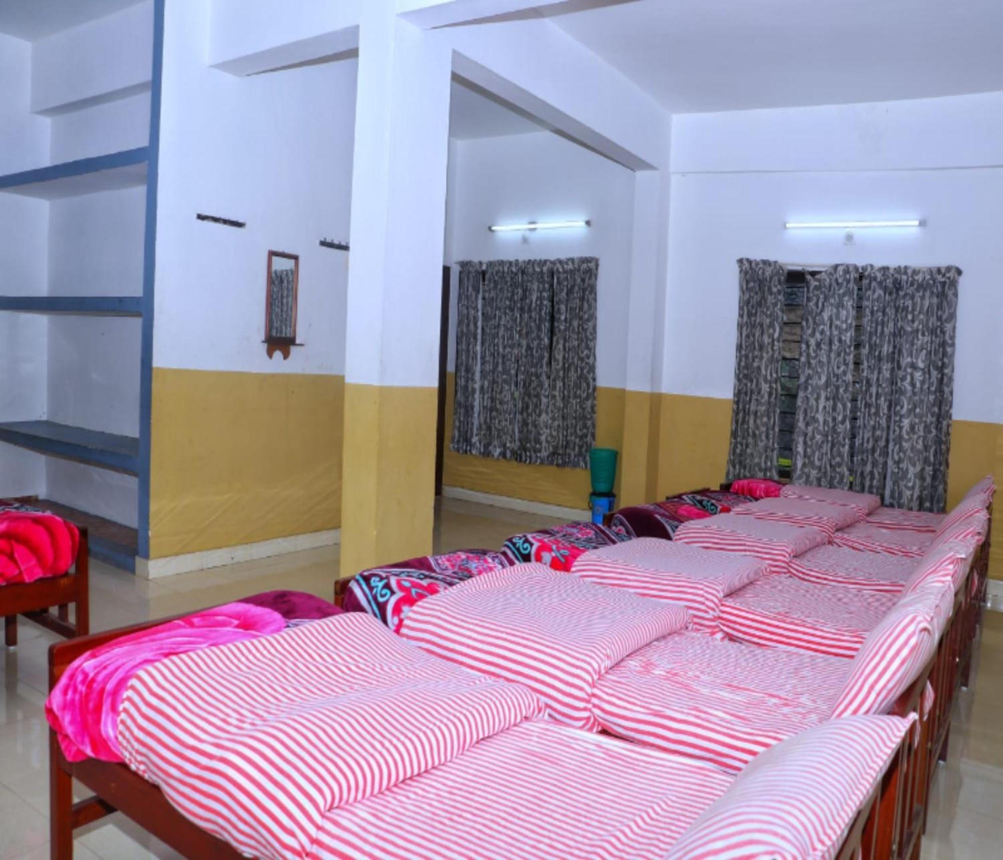 Ac Mist Hotel Munnar Exterior foto